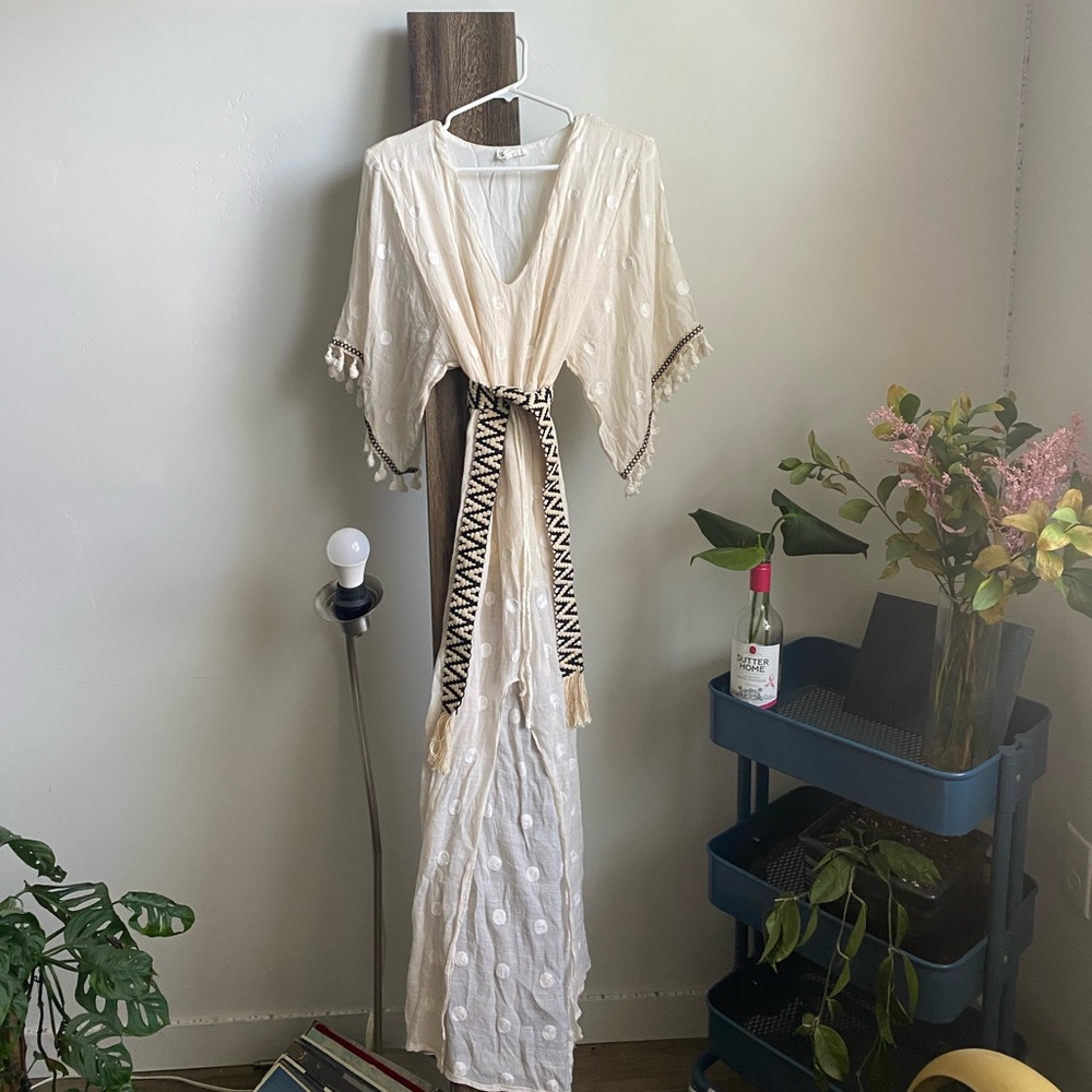 Woman’s floor length beach type dres